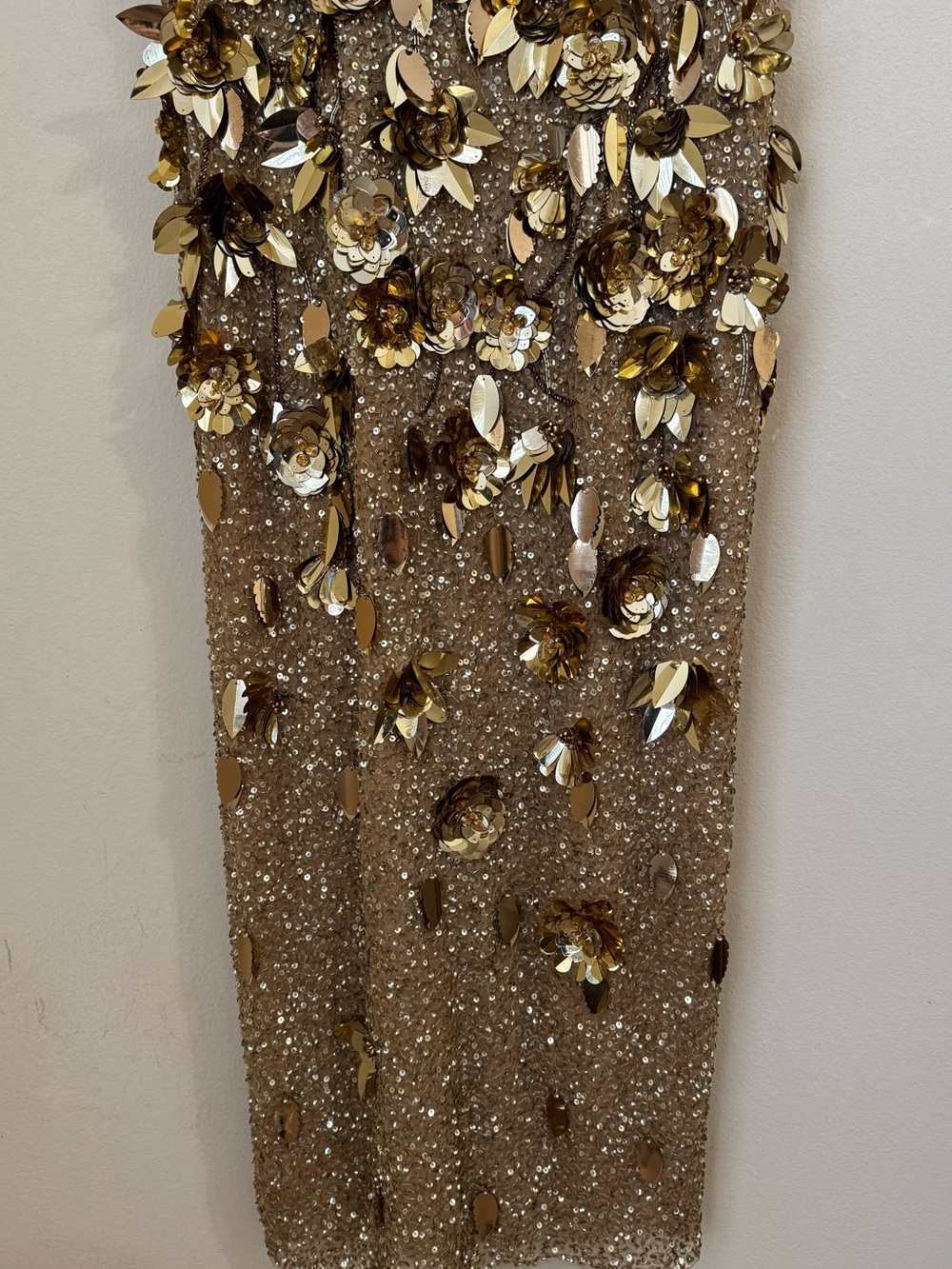 Rachel Gilbert Gold Embellished Sleeveless Sequin Gown - Picture 3 of 10